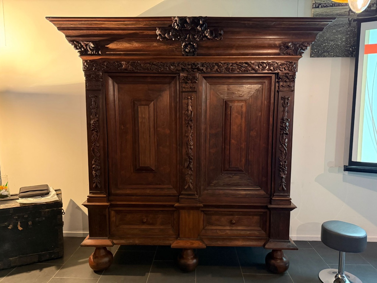 Deelkenkast in het maritiem centrum te Hollum